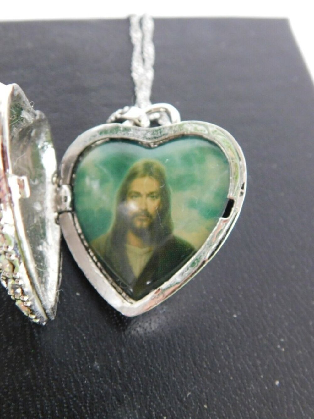 Rhinestone Heart Locket Necklace Earring Set Silver Tone Jesus Lives in My Heart - Picture 4 of 9